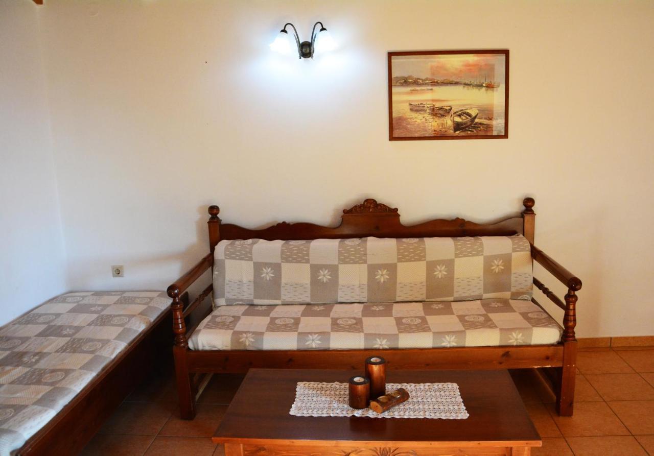 Plakalona Apartments Exopoli ภายนอก รูปภาพ